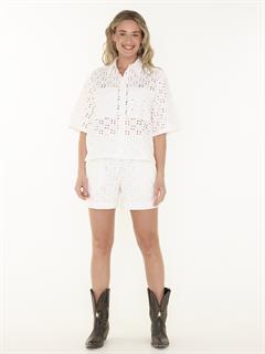 SHORT TREVA BRODERIE ANGLAISE