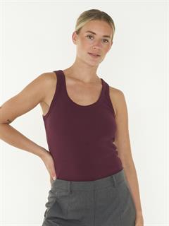 SINGLET SCOOP NECK RIB