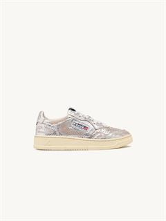 SNEAKER MEDALIST LOW