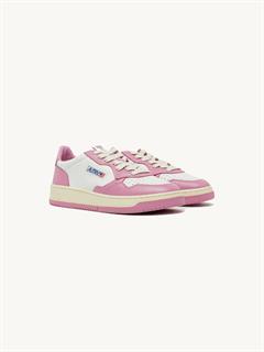 SNEAKER MEDALIST LOW