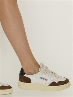 SNEAKER MEDALIST LOW