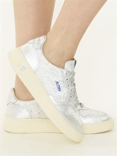 SNEAKER MEDALIST LOW
