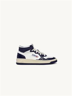 SNEAKER MEDALIST MID