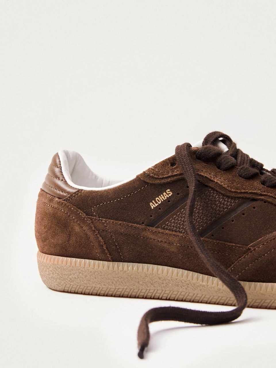SNEAKER RIFE