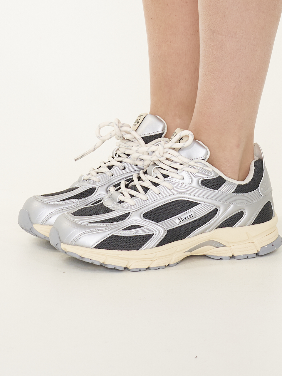 SNEAKER THE RE-RUN HIGH FREQUENCY