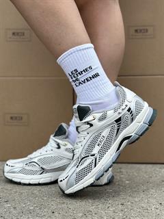SNEAKER THE RE-RUN