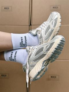 SNEAKER THE RE-RUN
