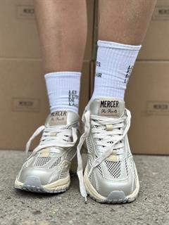 SNEAKER THE RE-RUN