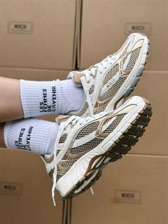 SNEAKER THE RE-RUN