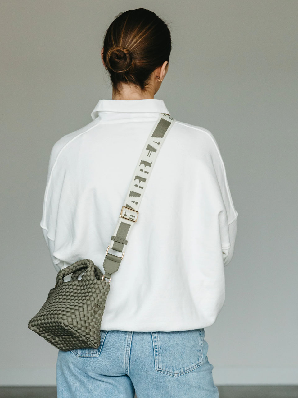 STRAP ALWAYS ON THE RUN