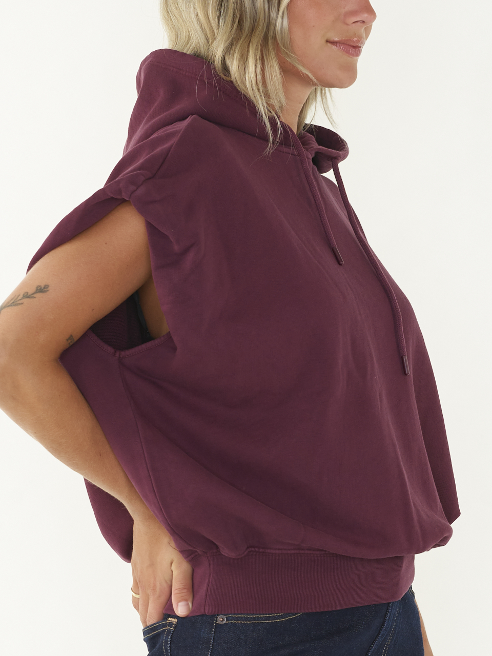 SWEAT SLEEVELESS HOODIE
