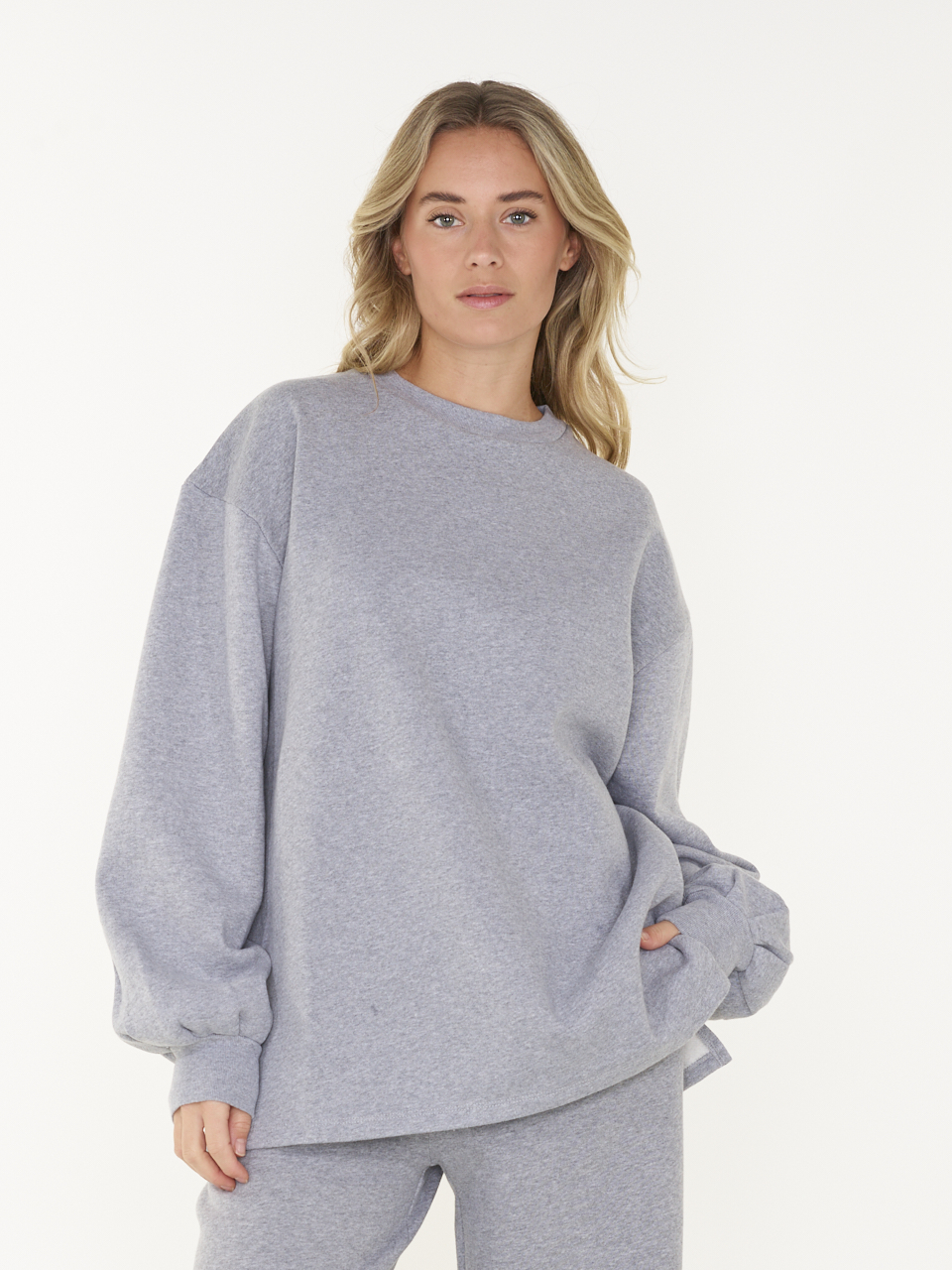 SWEAT SOPHIA'CL