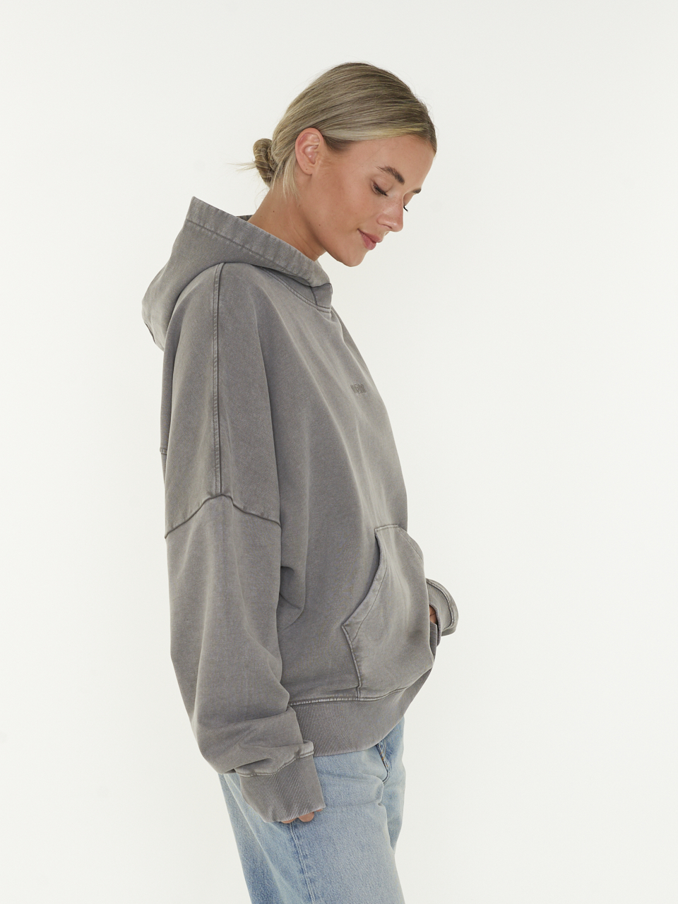 SWEAT STAFF HOOD