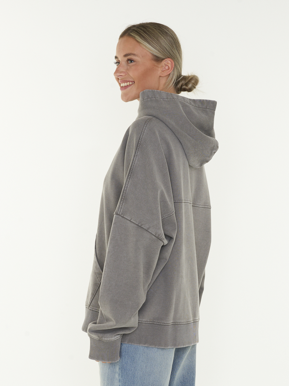 SWEAT STAFF HOOD