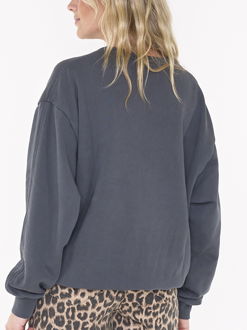 SWEAT TUCK IN