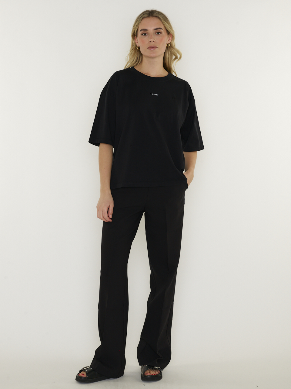 T-SHIRT CLOE LOGOL'