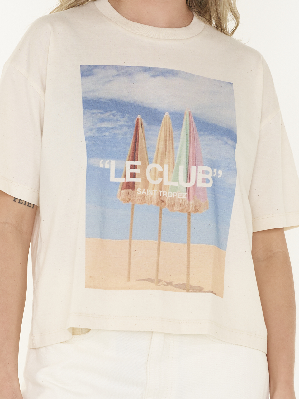 T-SHIRT CROP
