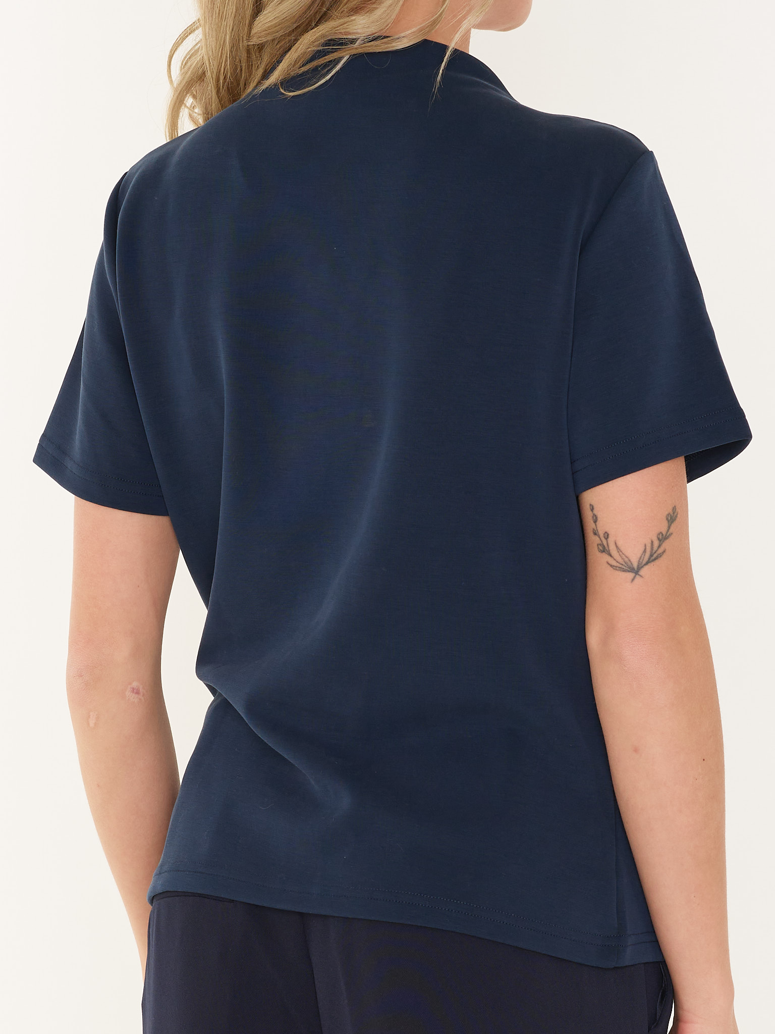 T-SHIRT HELLEMW