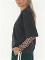 T-SHIRT LOOSE FIT LEOPARD MESH SLEEVES