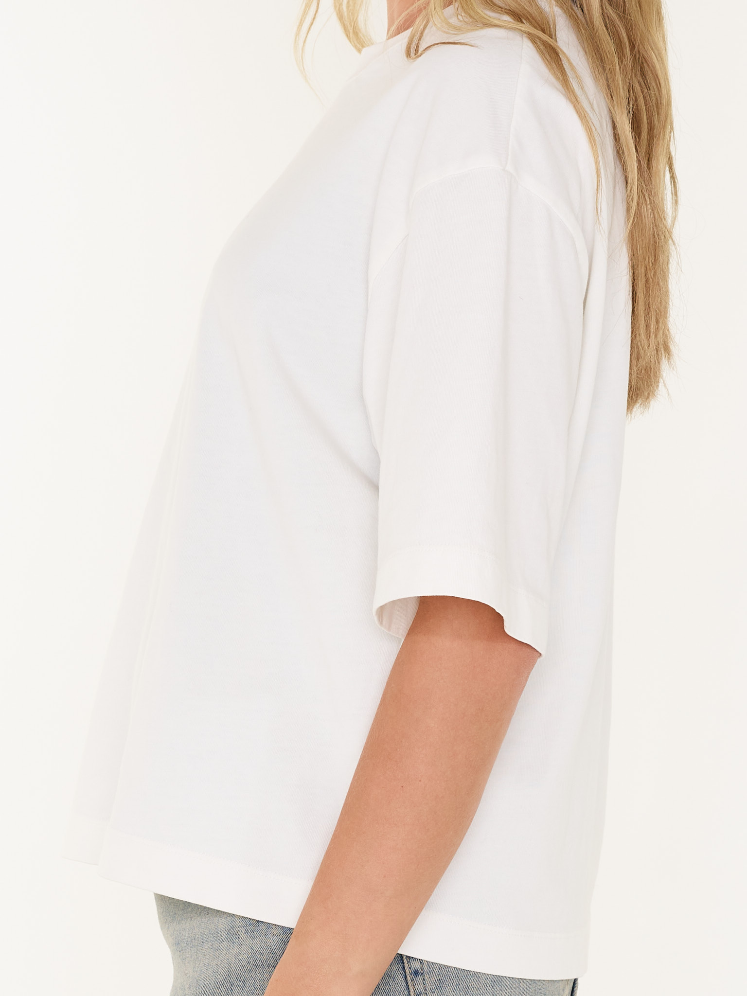 T-SHIRT LOOSE FIT