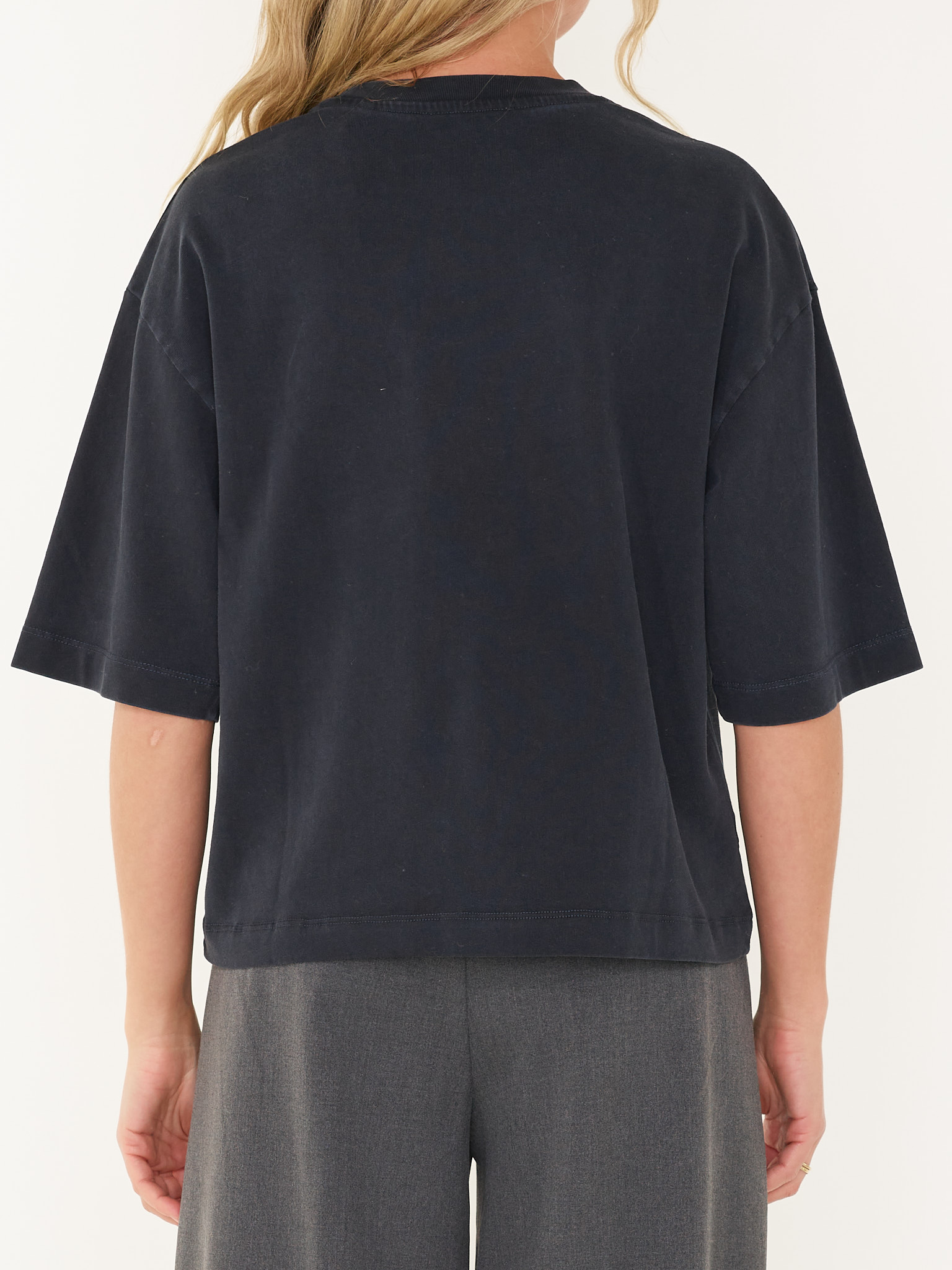 T-SHIRT LOOSE FIT