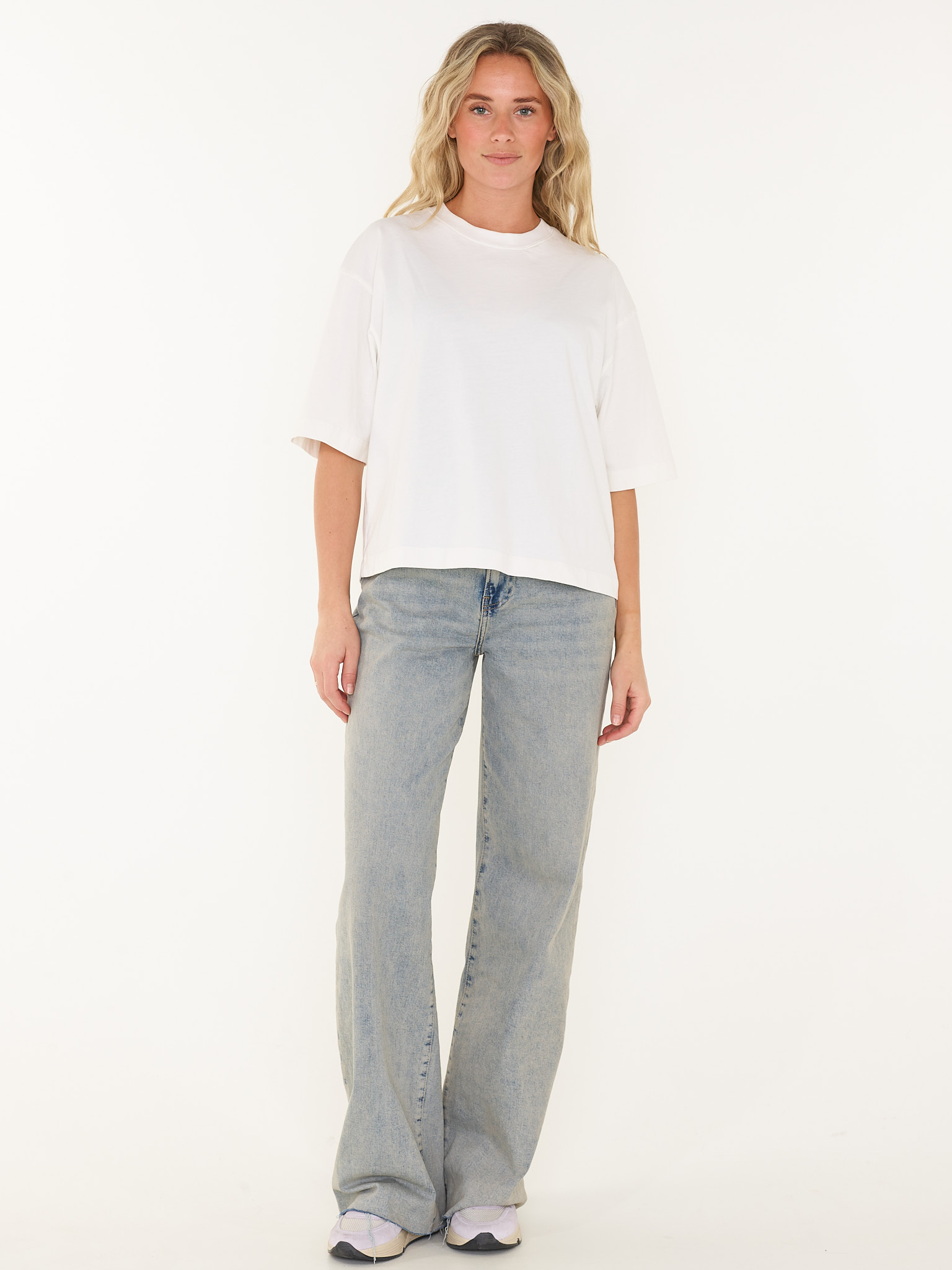 T-SHIRT LOOSE FIT
