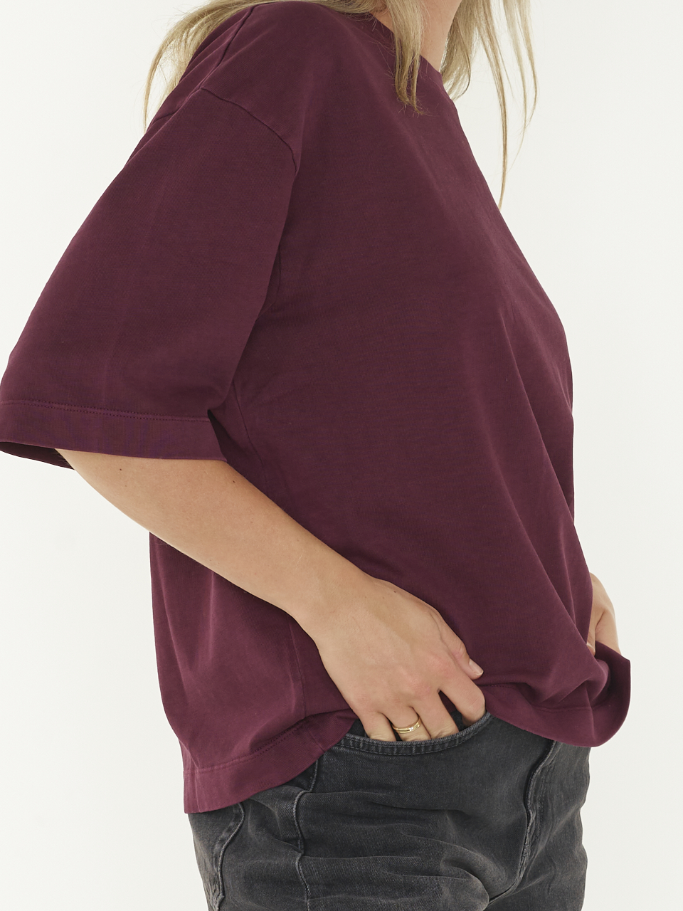 T-SHIRT LOOSE FIT