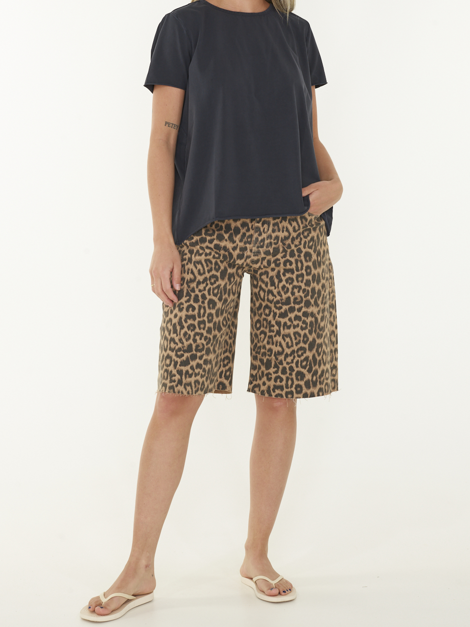 T-SHIRT OVERLAY