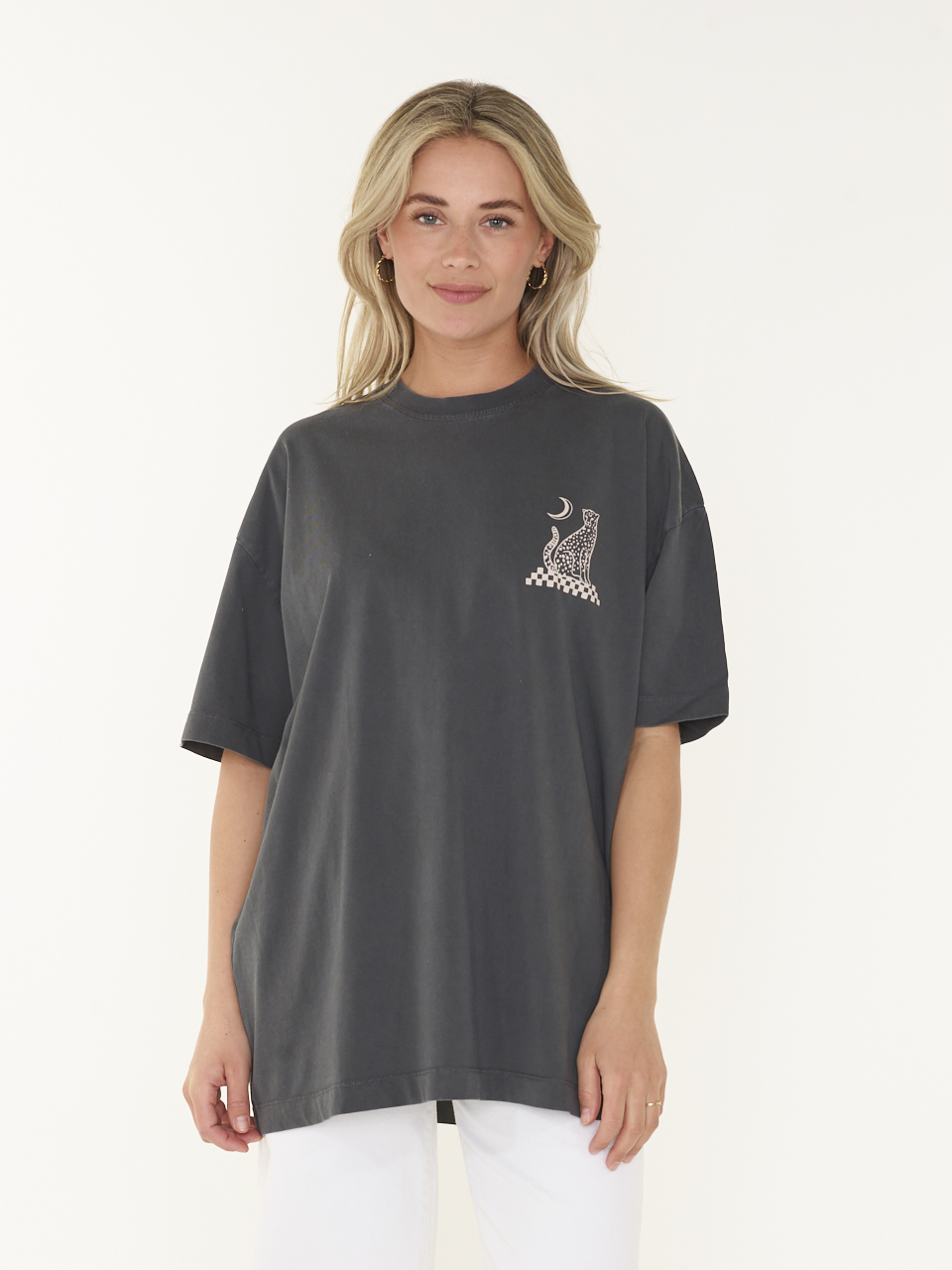 T-SHIRT OVERSIZED GRAPHIC