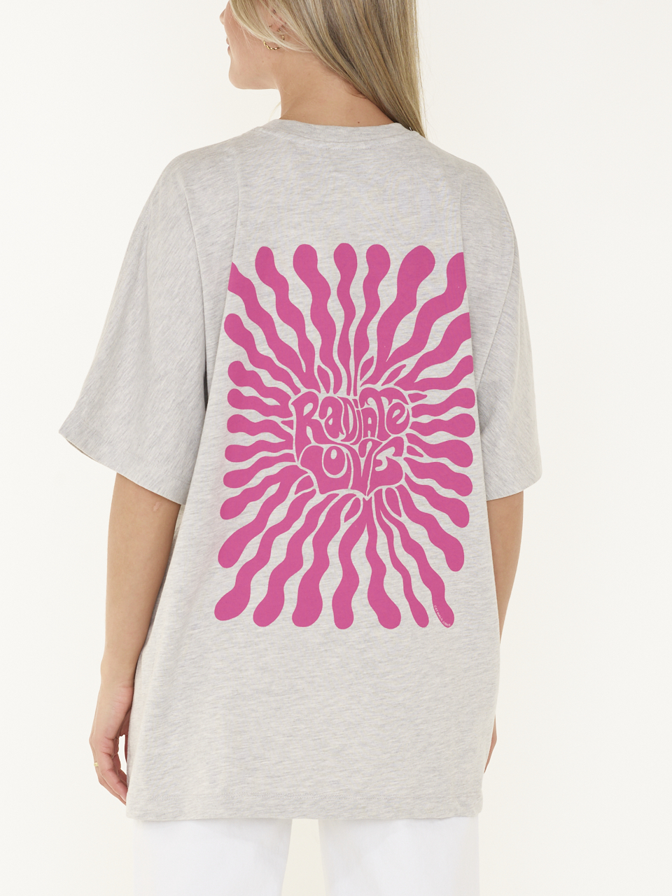 T-SHIRT OVERSIZED GRAPHIC