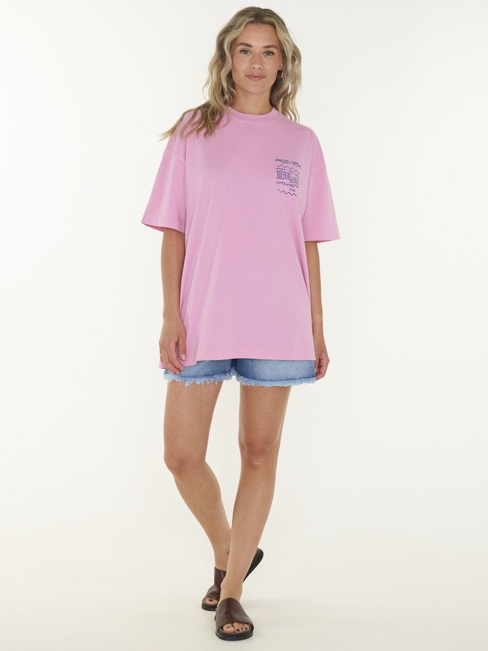 T-SHIRT OVERSIZED GRAPHIC