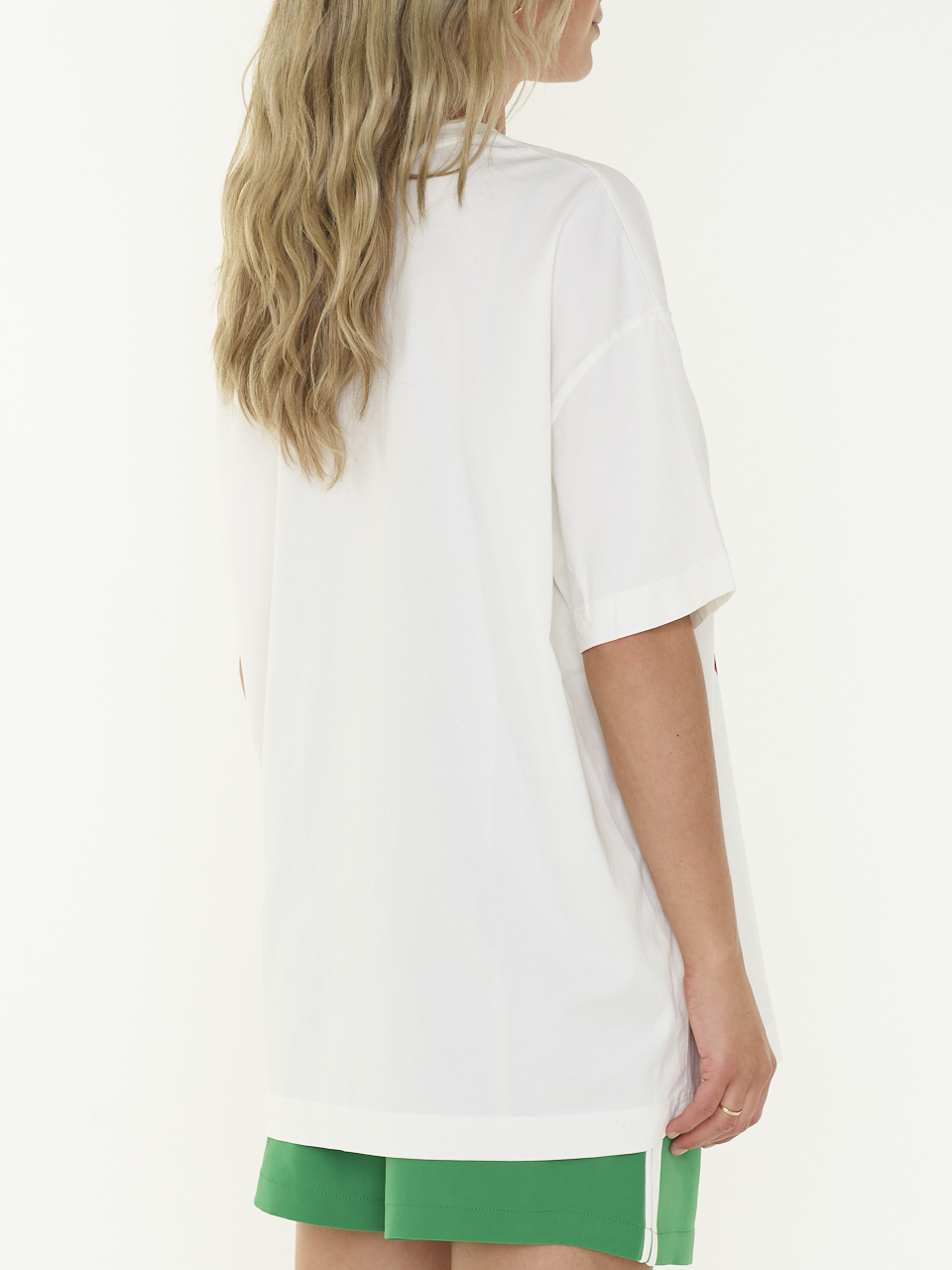 T-SHIRT OVERSIZED GRAPHIC