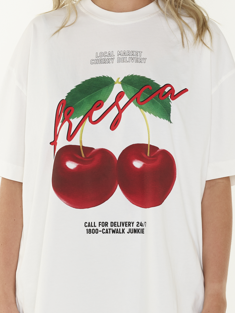 T-SHIRT OVERSIZED GRAPHIC