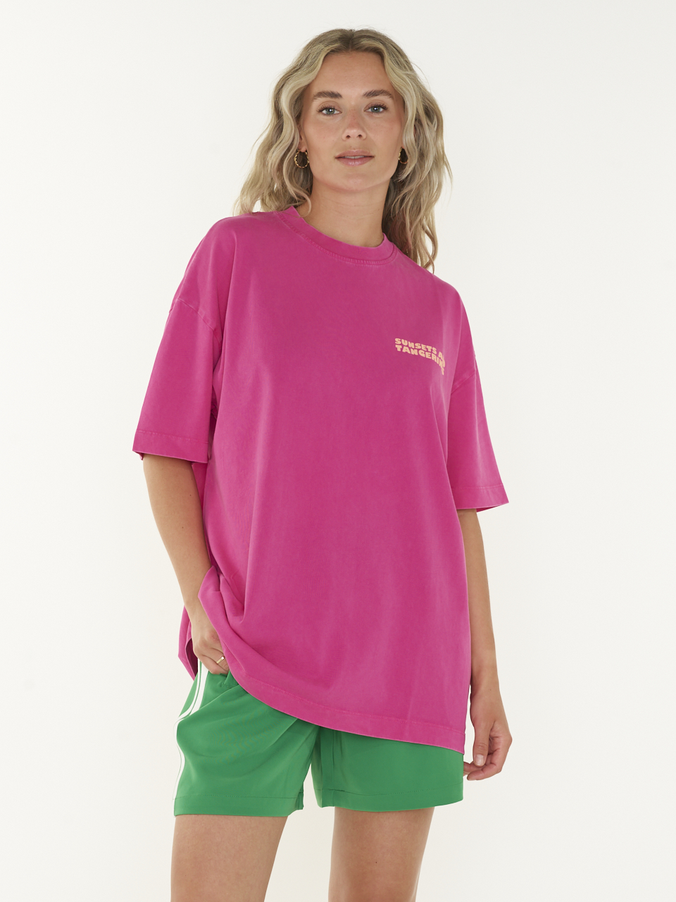 T-SHIRT OVERSIZED GRAPHIC