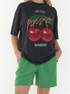 T-SHIRT OVERSIZED GRAPHIC