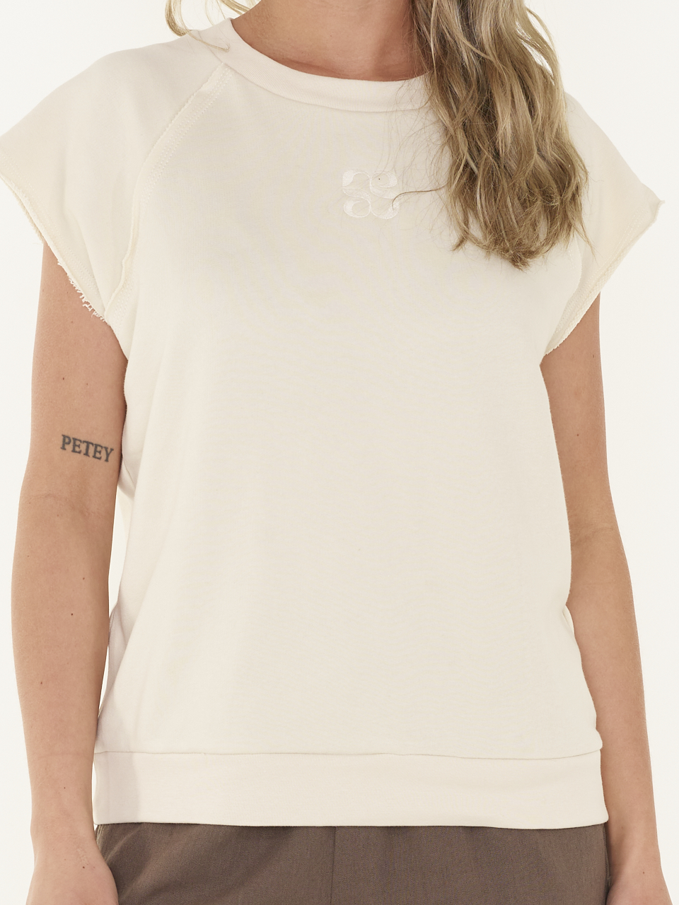 T-SHIRT SARAMW BOXY
