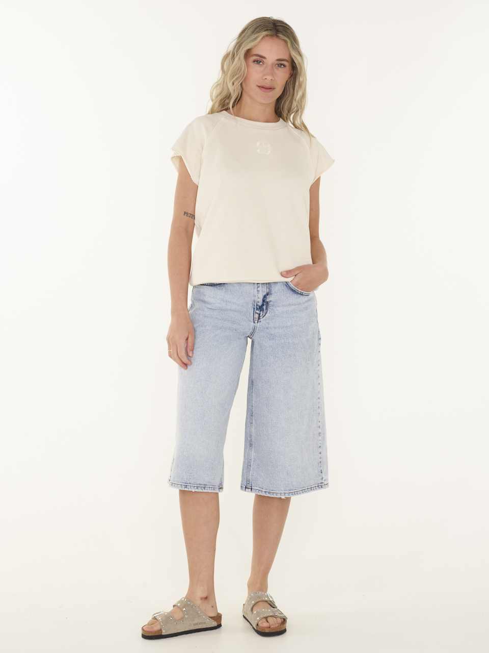 T-SHIRT SARAMW BOXY
