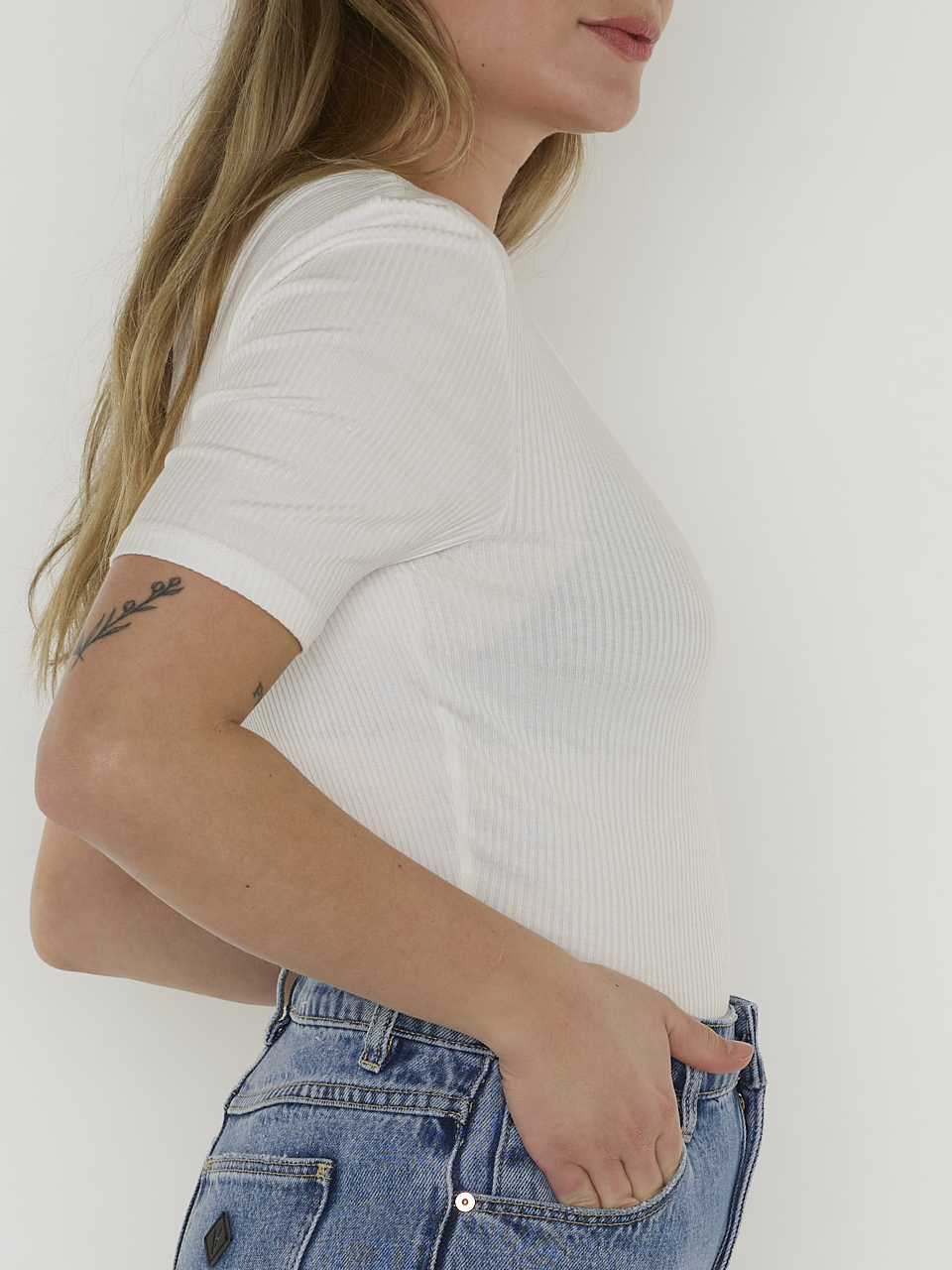 TEE LUNA