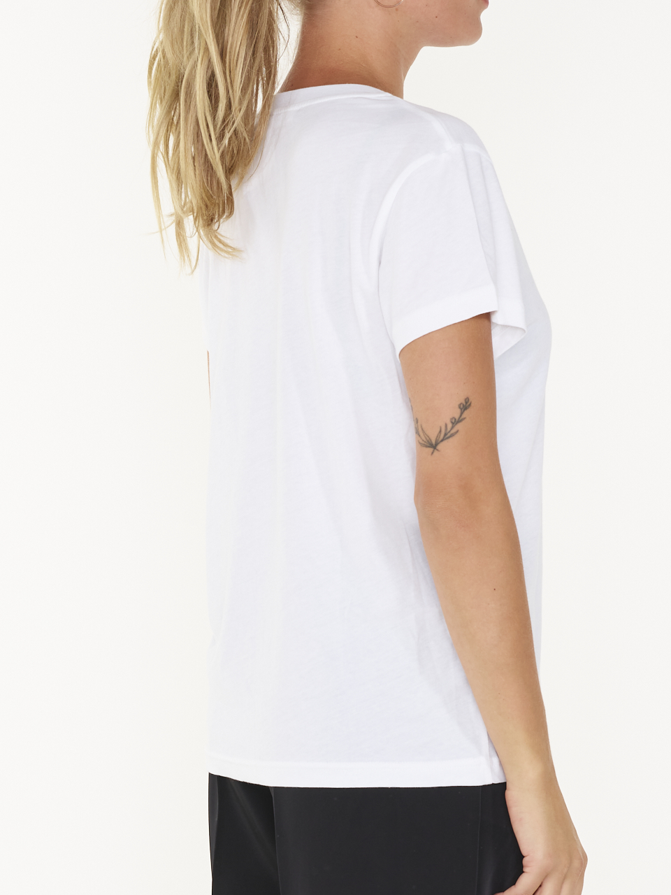 TEE SOLLY V-NECK 205