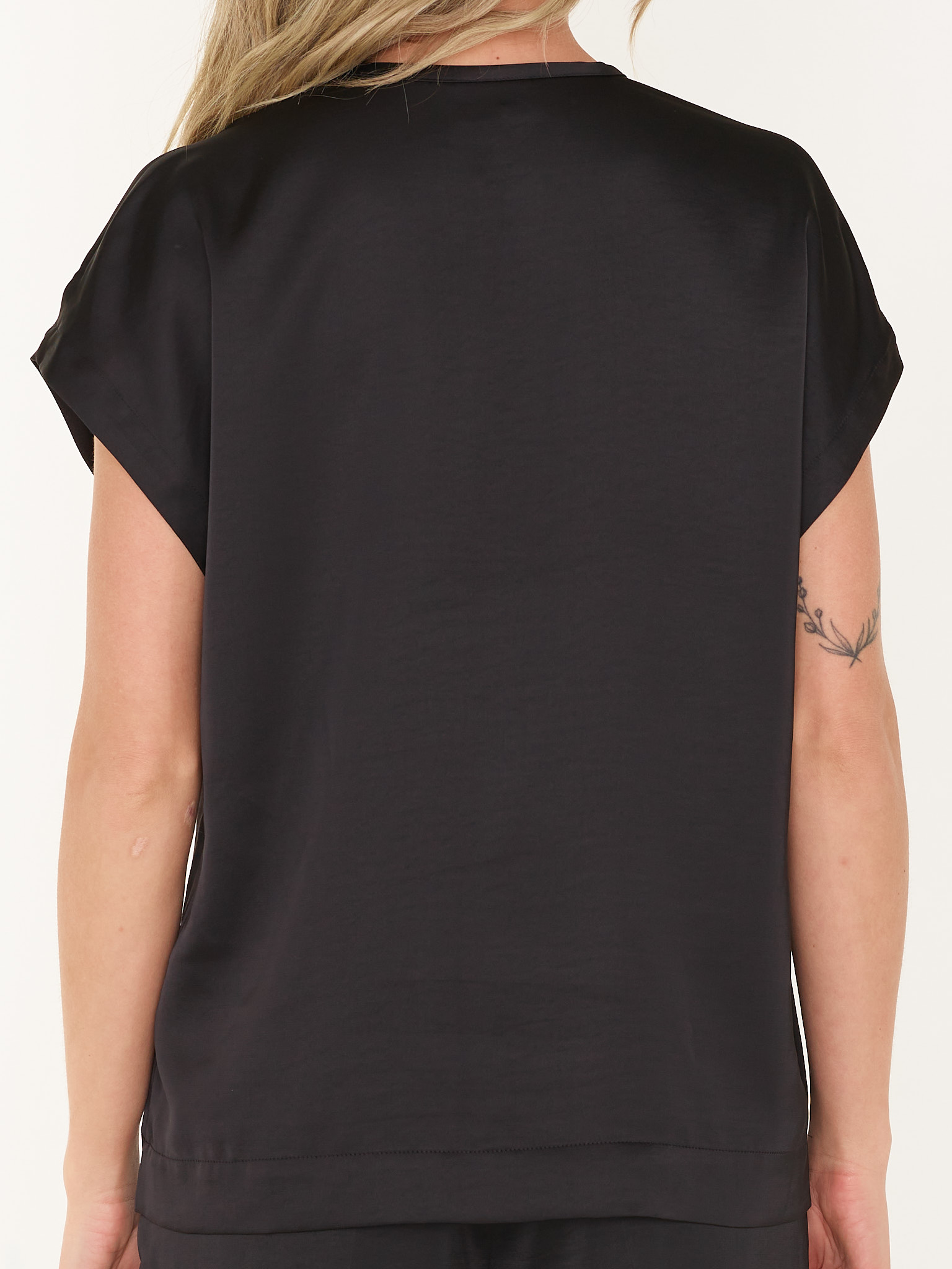 TOP D6LUIZA SATIN V-NECK