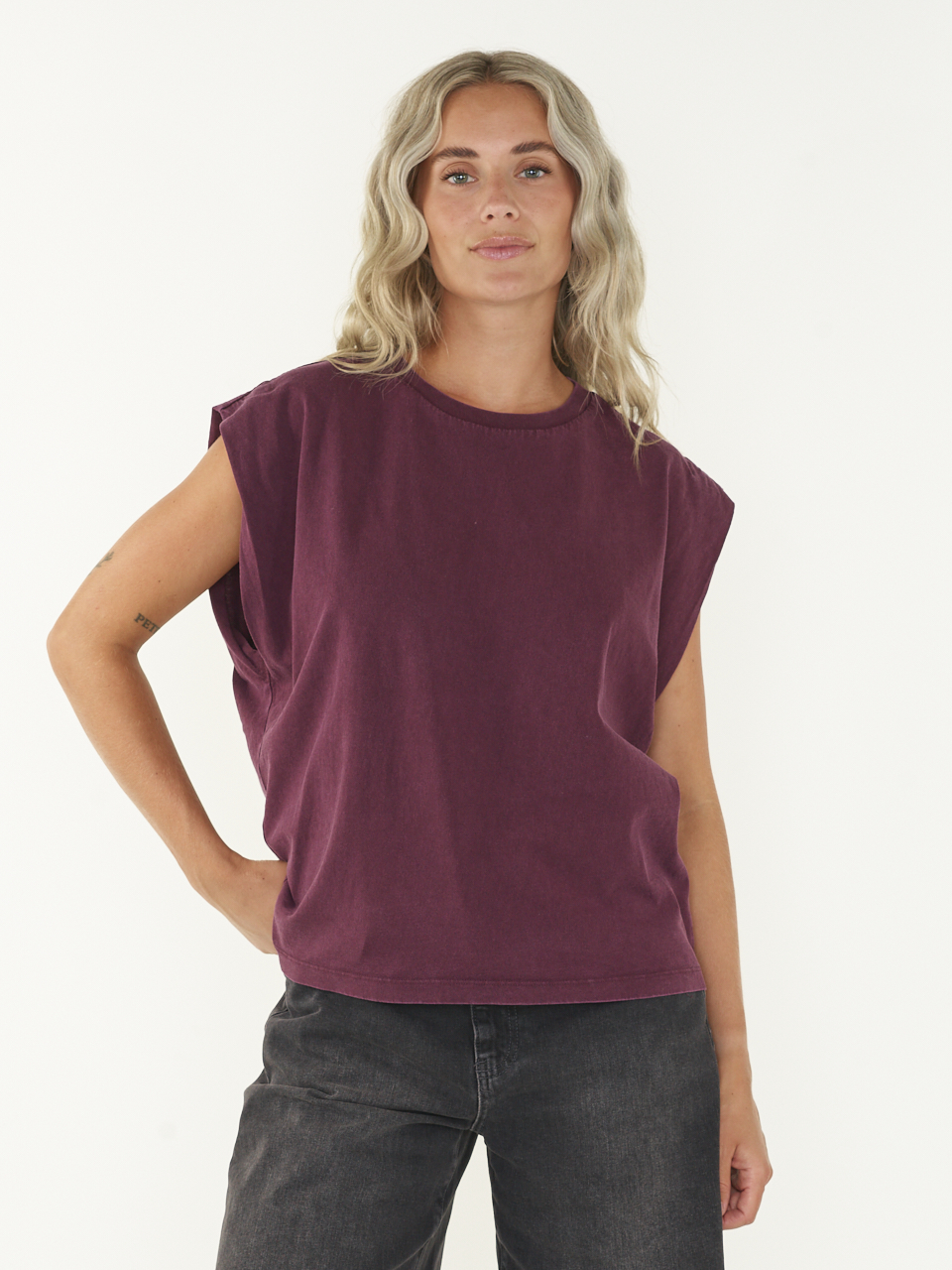 TOP FOLDED SHOULDER