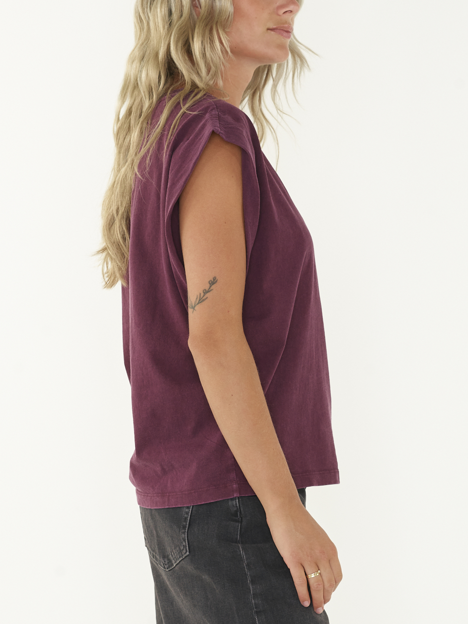 TOP FOLDED SHOULDER