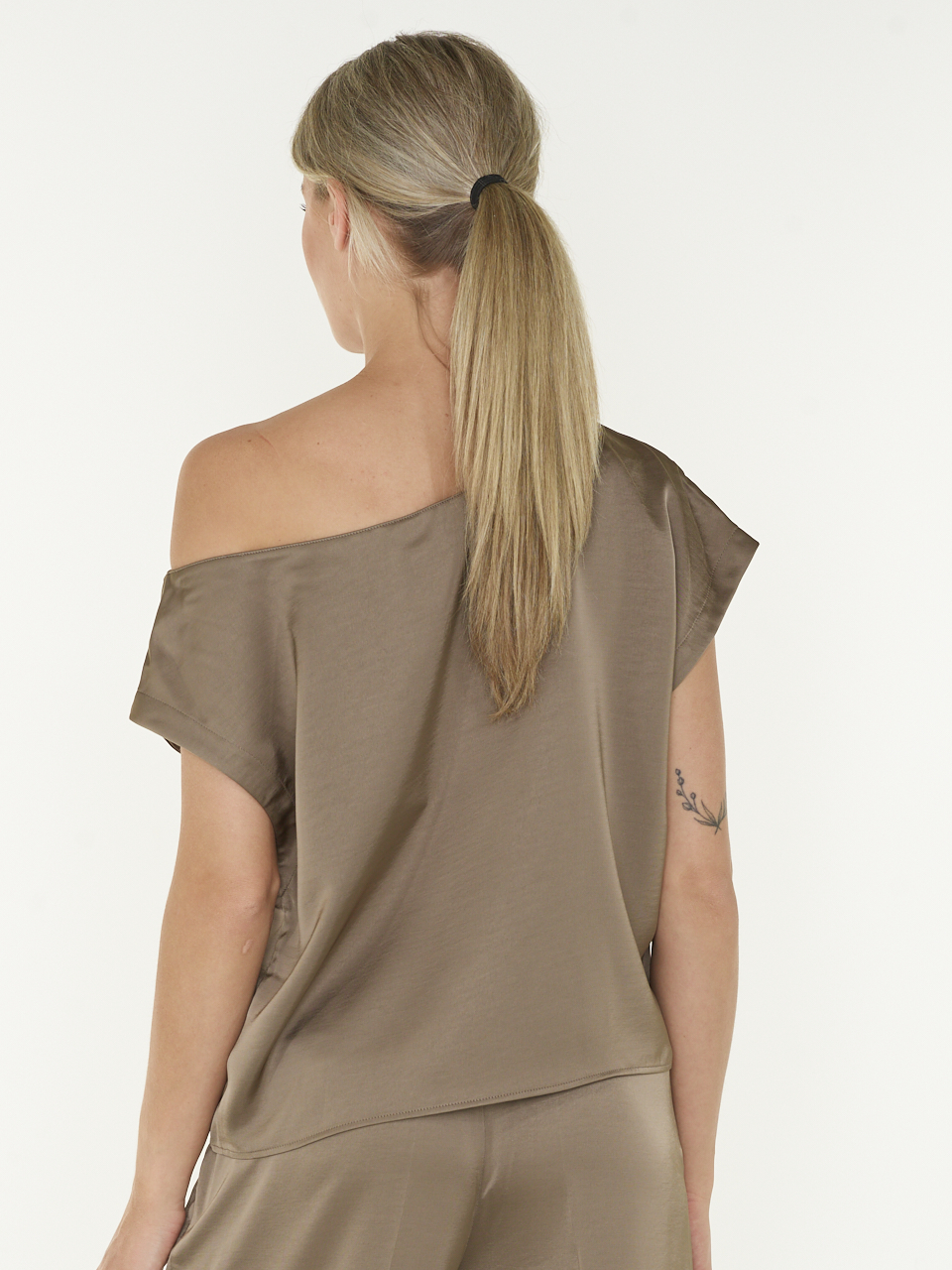 TOP ROAM SATIN DRAPEY