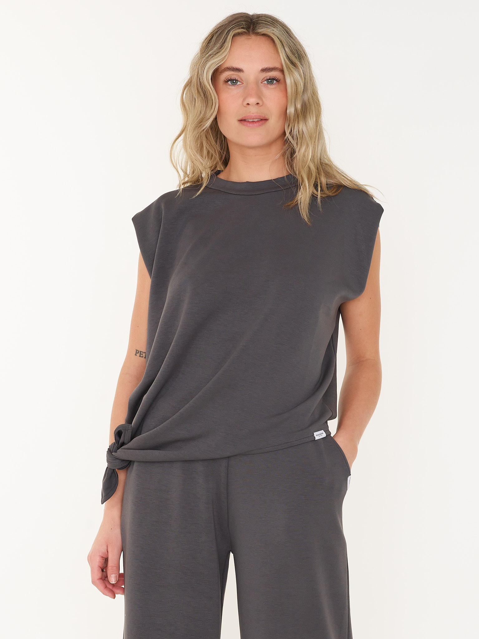 TOP T1147