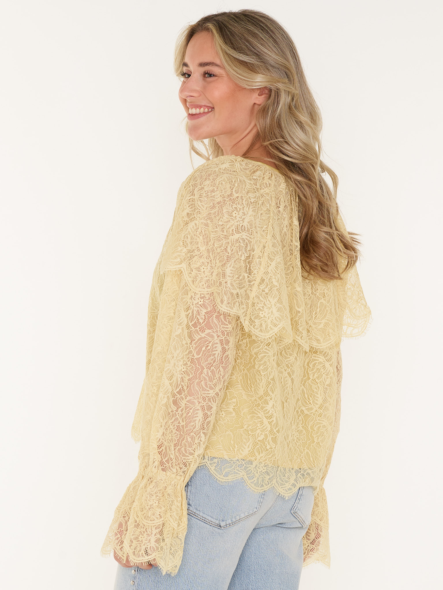 TOP ZILAN BOHO DETAILED LACE