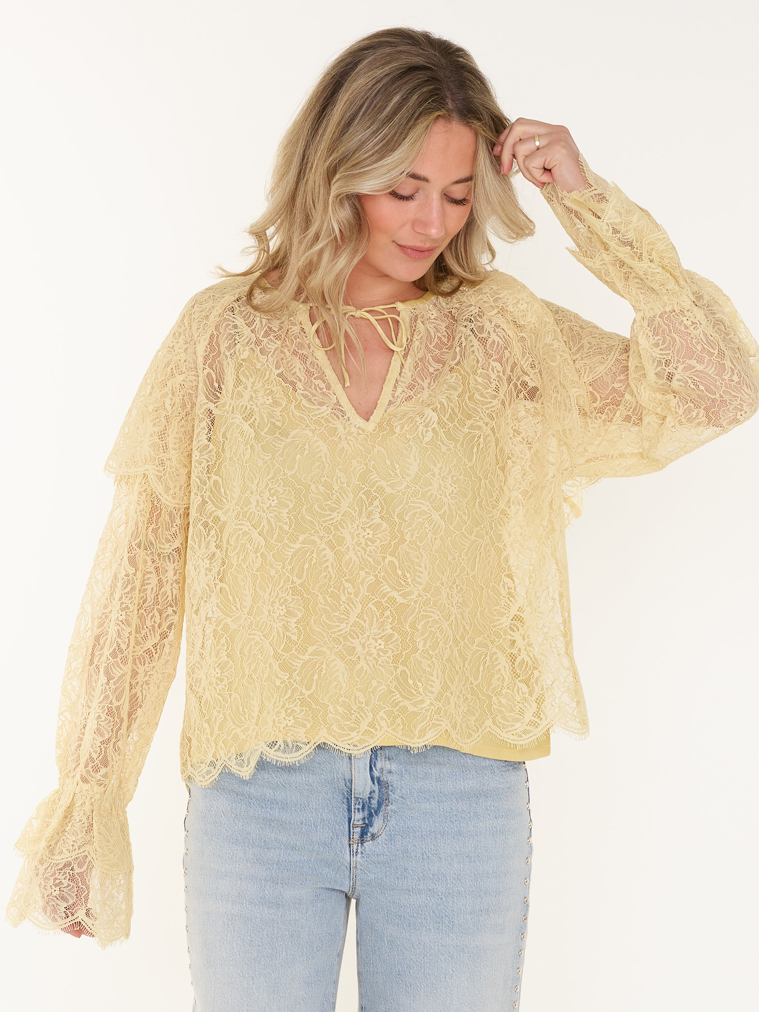 TOP ZILAN BOHO DETAILED LACE