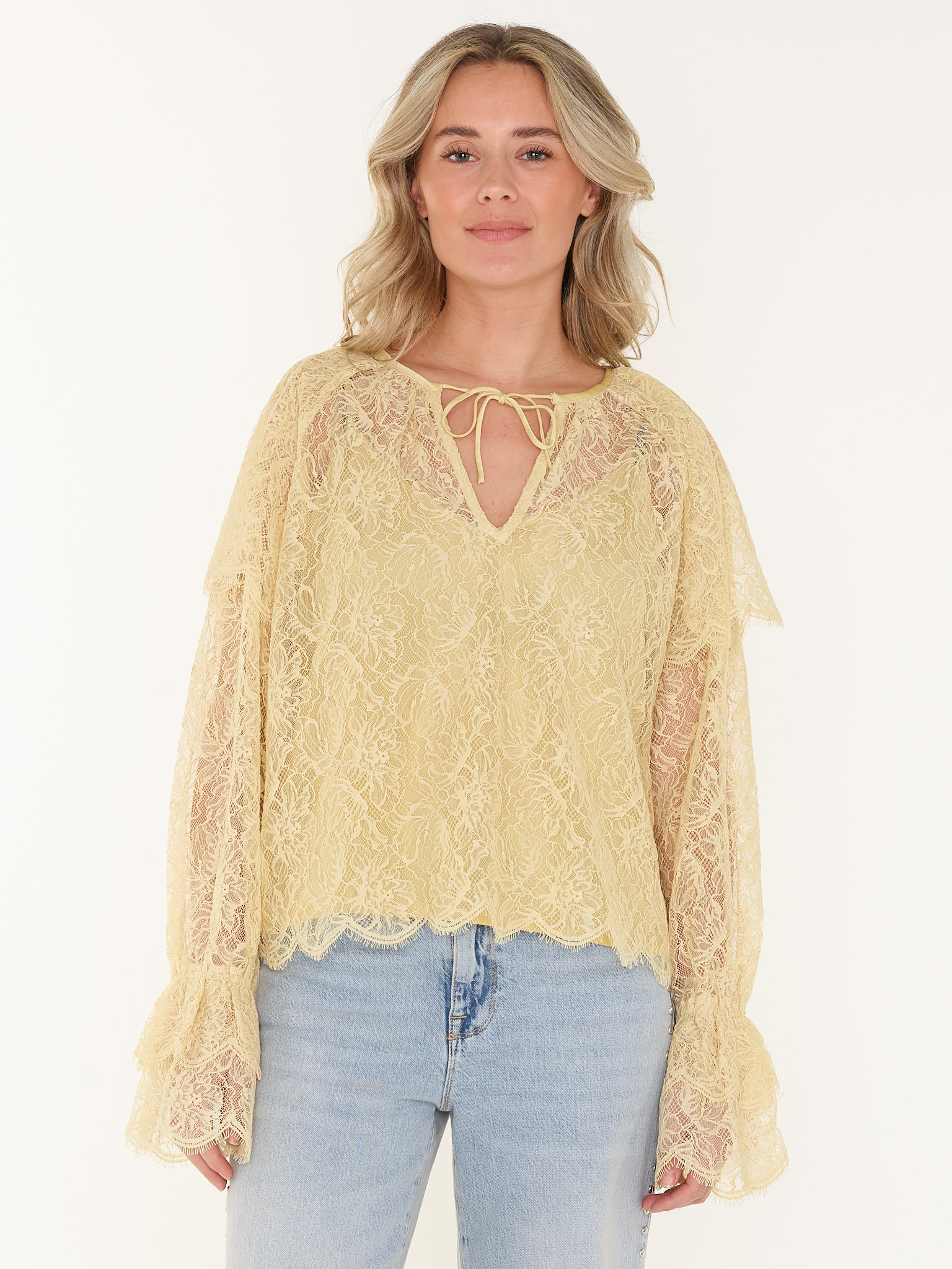 TOP ZILAN BOHO DETAILED LACE