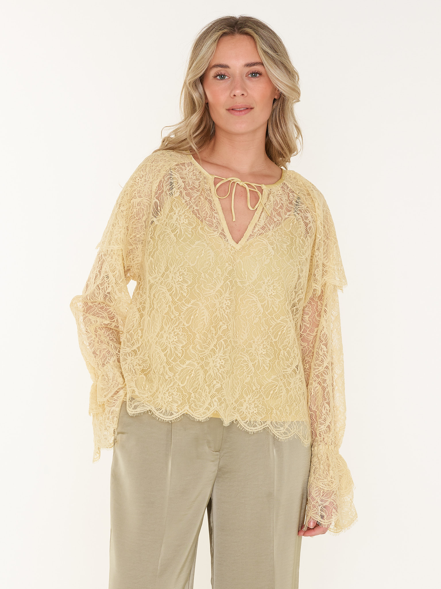 TOP ZILAN BOHO DETAILED LACE