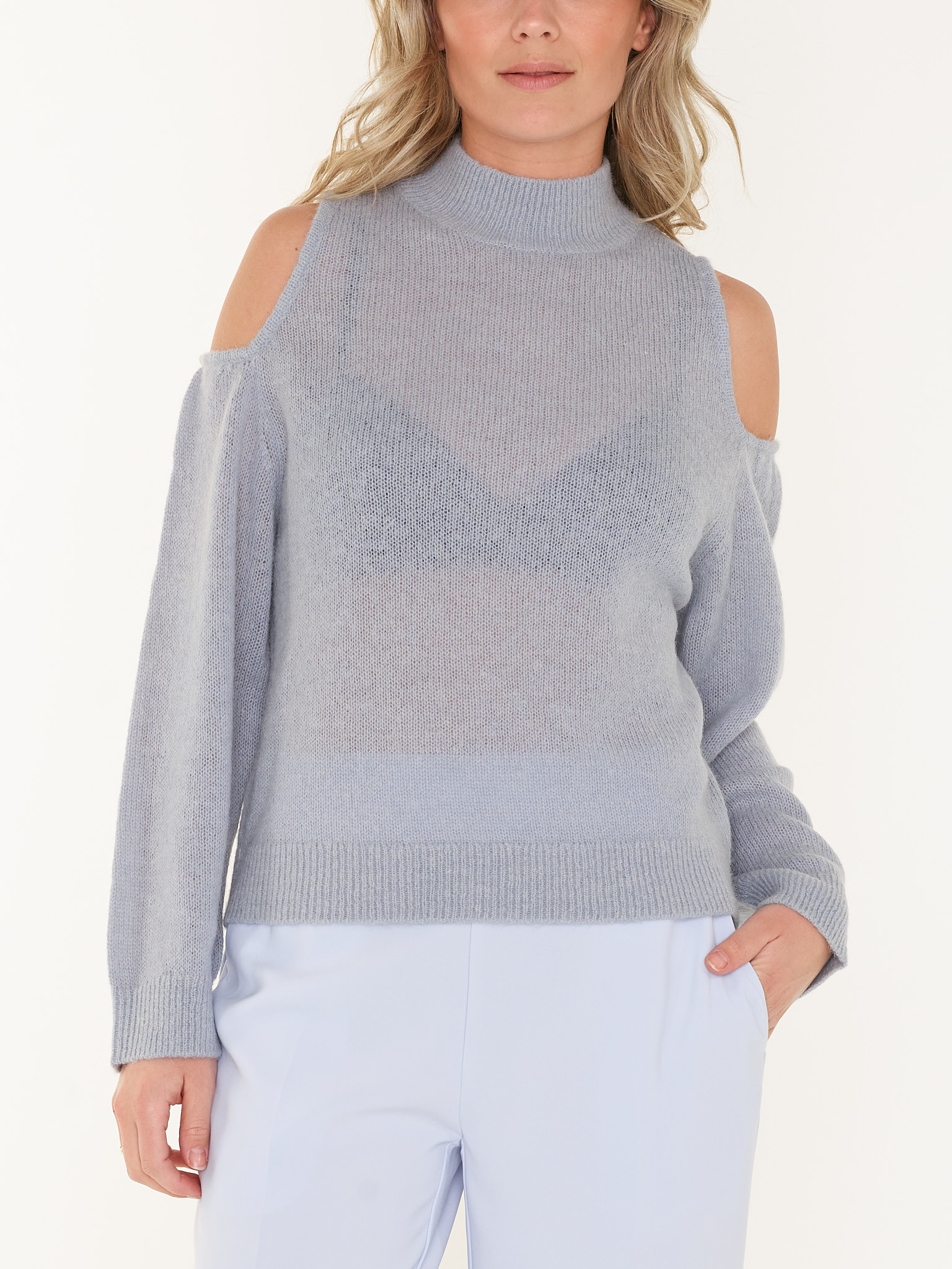 TRUI AVIEL OPEN SHOULDER
