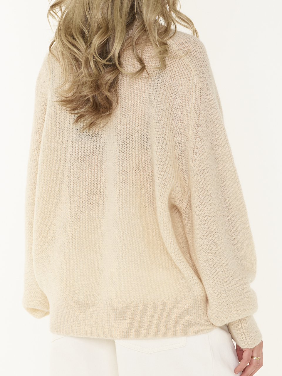 TRUI LIGHT KNIT LOGO